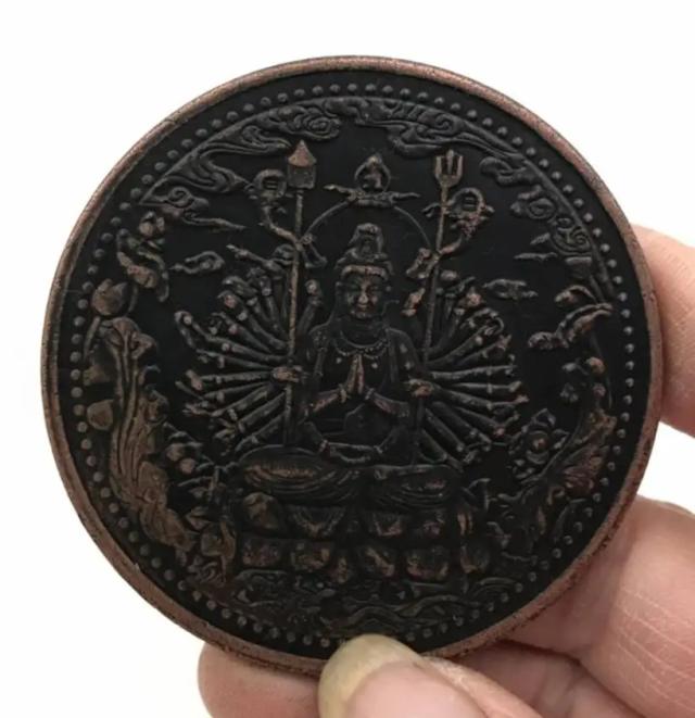 Estátua de Arco com Moedas Comemorativas em Edição Limitada e Tratamento Raro