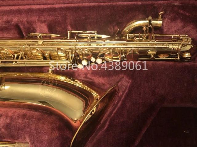 Saxofone Barítono Jupiter JBS-593 em Lata de Ouro com Acabamento em Pérola e Estojo de Lona
