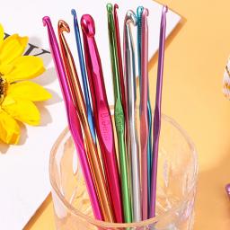 Agulha de tricô de alumínio colorido, Crochet Hook Set, Sweater Stitch Tool, Acessórios de costura, 2-8mm - Image 1