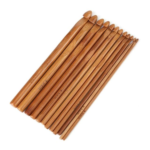 Kit Completo de Ganchos de Mão em Bambu com Agulhas de Crochê de 3 a 10mm - Perfeito para Iniciantes