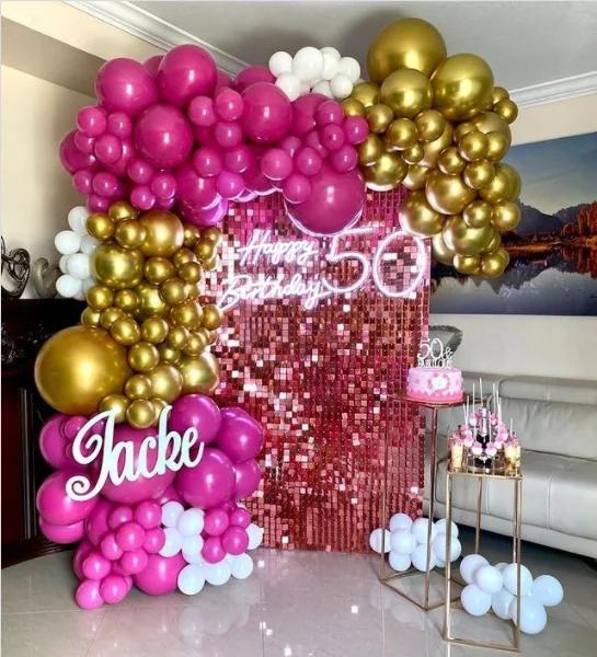 Painel de Parede Metálico com Paetês Quadrados para Decoração de Festas e Eventos