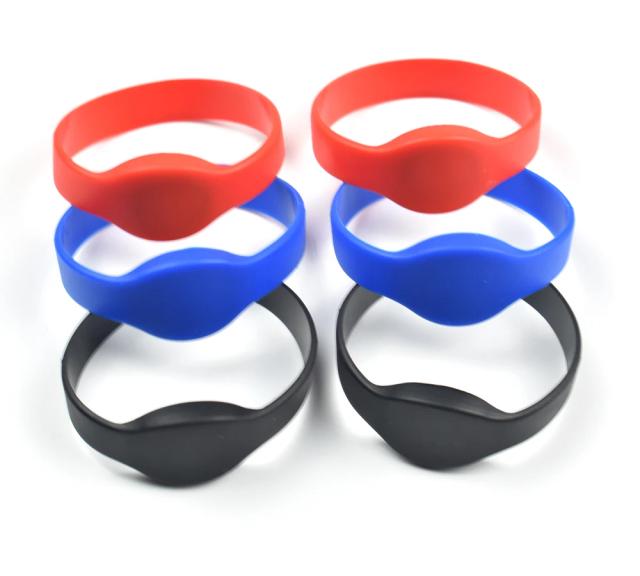 Pulseira RFID Regravável de Silicone com Relógio Clone e Cartão de Controle de Acesso T5577 125kHz - 1 Unidade
