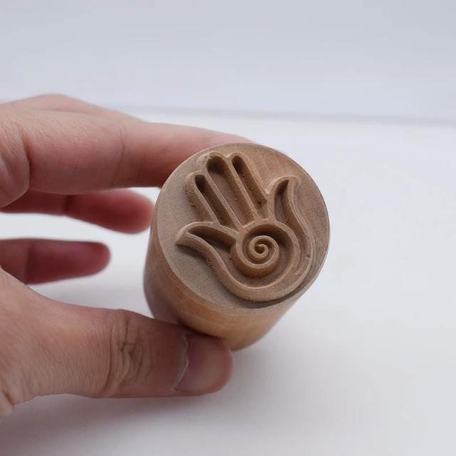 Carimbo de Argila Texturizado à Mão - Ferramenta de Cerâmica Fatima Lucky 3,5 cm Redondo para Escultura e Gravação