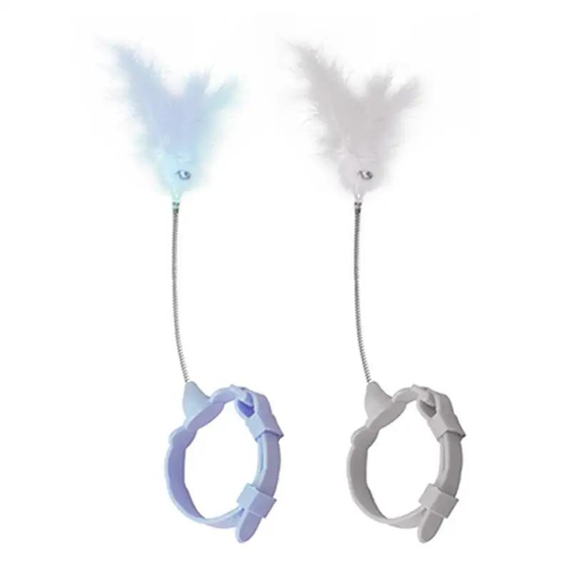 Varinha de brinquedo para gatos, brinquedo com penas falsas para provocar gatos, brinquedo interativo de primavera com coleira, suprimentos para gatos e gatos - Image 1