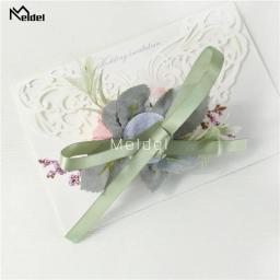 Meldel-Corsage de pulso para casamento, boutonniere masculino, pulseira, alfinetes do noivo, flor de corsage de pulso, rosa vermelha seda - Image 5