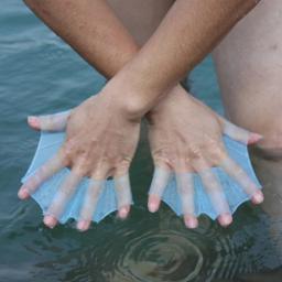 Natação dedo webbed luvas nadadeiras de silicone barbatanas pá sapo acessório da mão crianças adulto luvas de mergulho - Image 2