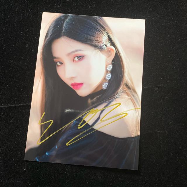 Foto autografada 5x7 de Jeon So-yeon do (G)I-DLE com autógrafos em tinta K-POP 2021