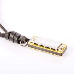 Retro Mini Colar Harmonica para Homens e Mulheres, Pingente De Metal De Couro, Instrumento Musical Criativo, Jóias - Image 1