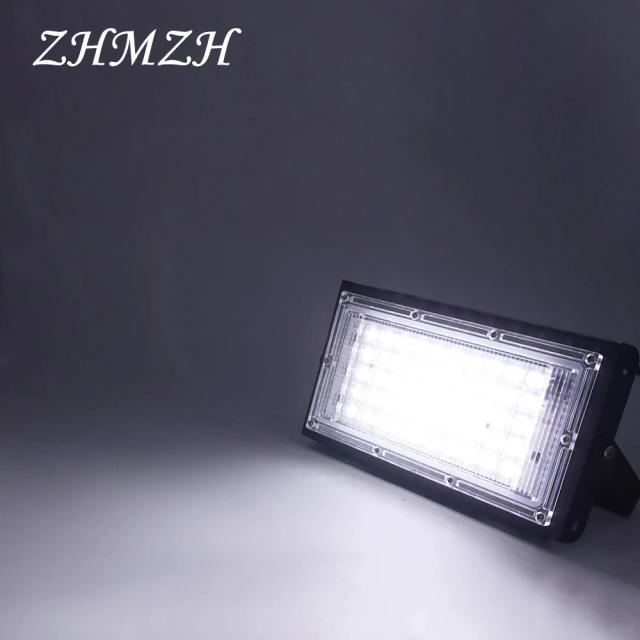 Projector LED Ultra Brilhante para Campo de Futebol - Luzes Impermeáveis e Holofotes ao Ar Livre IP65, 50W ou 100W, 220V/110V