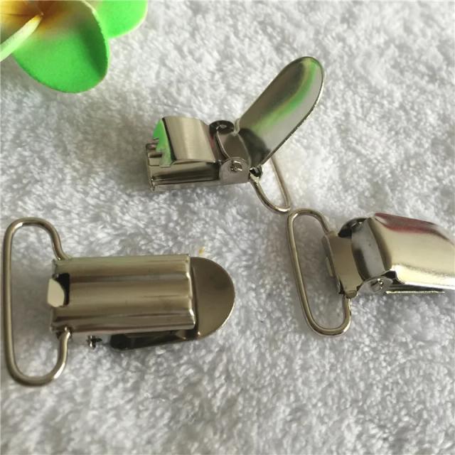 Prendedor de Chupeta com Gancho de Metal para Bebê resistente e seguro