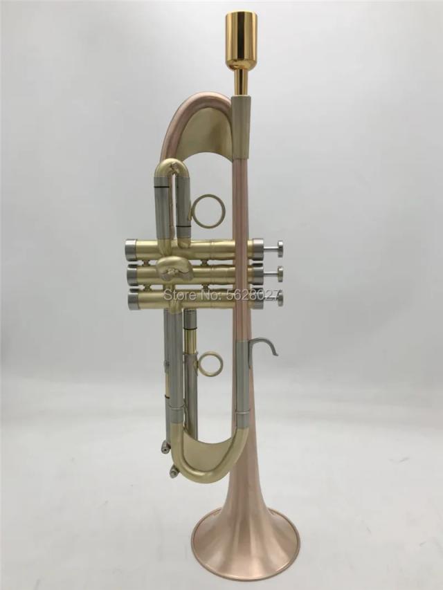 Trompete de Cobre Bb em Latão Liso Pintado a Ouro - Instrumento Musical Requintado e Durável com Bocal, Luvas e Estojo Inclusos