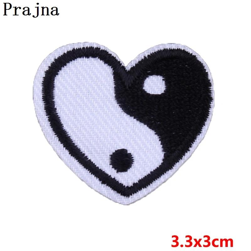 Patches bordados crânio rosa em roupas, DIY Punk Animal Applique, Ferro em remendos para roupas, Adesivos de motociclista Hippie Rock - Image 1