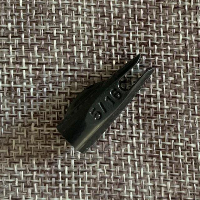 100 pçs tiro com arco seta nock 5/16 od 8mm apto para diâmetro 7mm seta de madeira eixo seta de bambu ao ar livre tiro acessórios
