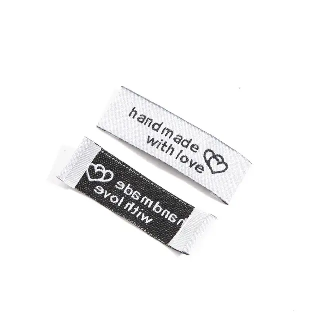 Conjunto de 20 Etiquetas Artesanais 50x15mm - Bordadas e Impressas para Roupas e Acessórios de Costura DIY