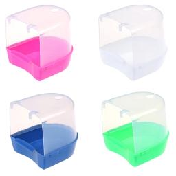 Caixa de banho de água plástica para papagaios Gaiola de pássaro pendurada Banheira para pássaro de estimação Banheira para periquito 1pc - Image 2
