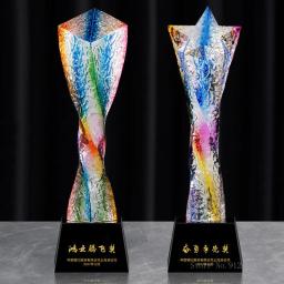Troféu de cristal estrela de cinco pontas criativo, coluna torcida, prêmio de letras personalizadas, troféu universal, high-end - Image 1
