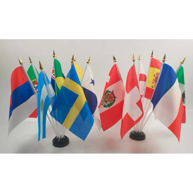 Conjunto de 8 Bandeiras de Mesa em Plástico com Suporte para Pólo