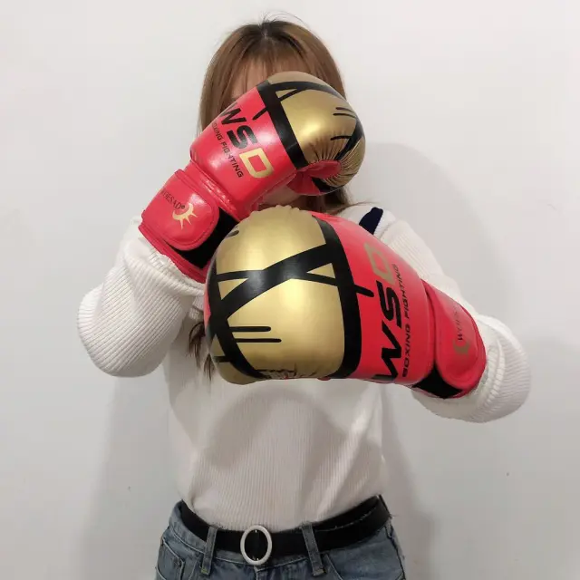 Luvas de Boxe e MMA para Treinamento: Equipamento de Segurança para Homens, Mulheres e Crianças em Artes Marciais como Karate, Muay Thai e Sanda