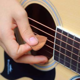 Palheta para guitarra acústica, portátil, madeira sólida, caixa de armazenamento, mediação de palheta de baixo elétrico, instrumento musical, acessório - Image 2
