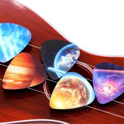 10 pçs coloridos acessórios musicais universo planeta guitarra picaretas misturadas plectrum - Image 3