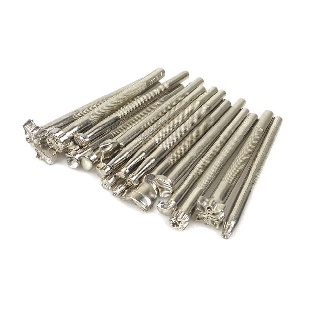 Conjunto Completo de 26 Ferramentas para Estampagem e Artesanato em Couro: Selagem e Escultura com Variedade de Formatos