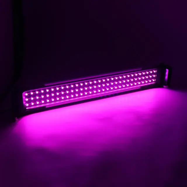 Lâmpada LED RGB para Aquários com Controle Remoto e Suportes Extensíveis
