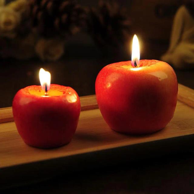 Vela Perfumada com Temática de Maçã e Frutas para Decoração Festiva e Artesanal em Casa