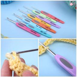 Agulhas de crochê multicoloridas, 8 fábricas, cabo de plástico, alumínio, tricô, agulha, suéter, costura, artesanato, ferramentas, kit de tecelagem - Image 2