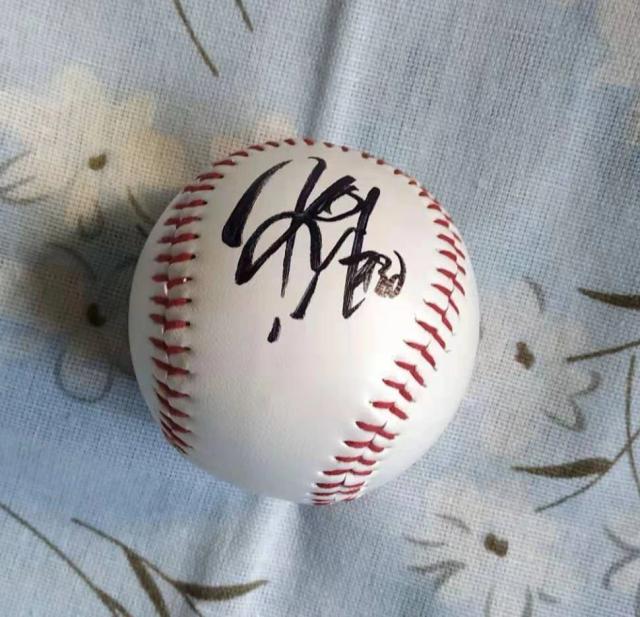 Bola de Beisebol Autografada por Kagiya Yohei - Edição Especial 122019