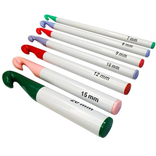 Conjunto de 5 Ganchos de Crochê de Alumínio com Agulhas de 6,5 a 10 mm - Ferramentas Coloridas e Macias para Artesanato em Tecido