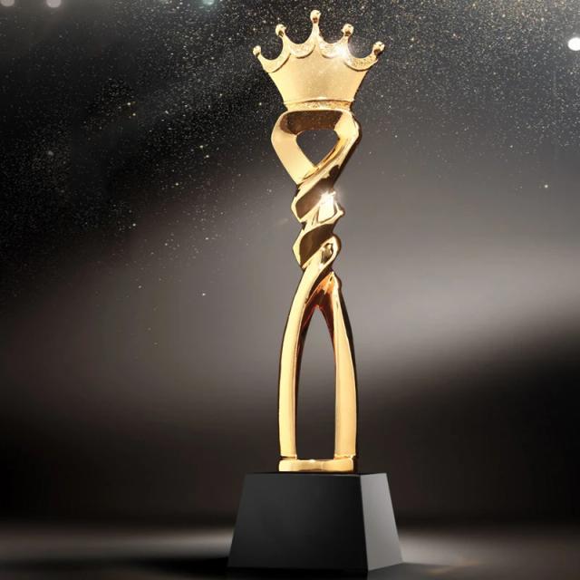 Crown Trophy Personalizado com Copos de Ouro - Prêmios para Campeões em Esportes e Brinquedos Educativos