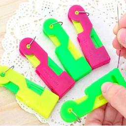 Passador automático de agulha de costura, para idosos, conveniente, ferramenta de linha de costura, alça de plástico, artesanato, ferramenta de agulha de costura - Image 2