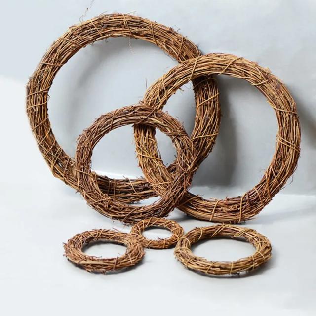 Guirlanda de Rattan para Decoração Natalina - Anel DIY com Flores Artificiais de 10 a 30 cm