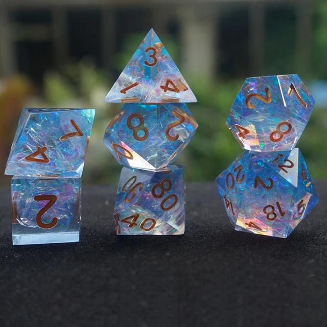 Conjunto de Dados Coloridos Artesanais de 7 Espacos para RPG e Jogos de Tabuleiro - Inclusão do d20 Ideal para Crianças