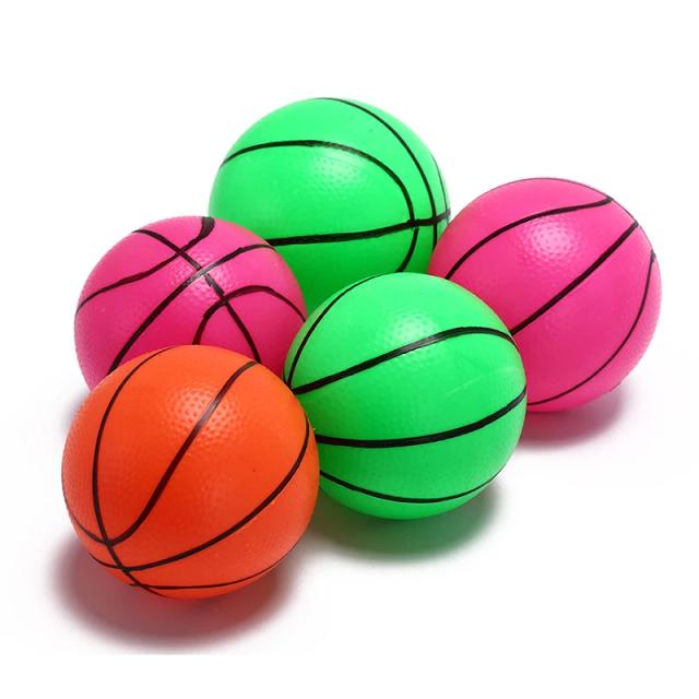 Bola Inflável de PVC para Basquete e Vôleibol - Diversão Garantida na Praia com Cores Aleatórias para Todas as Idades