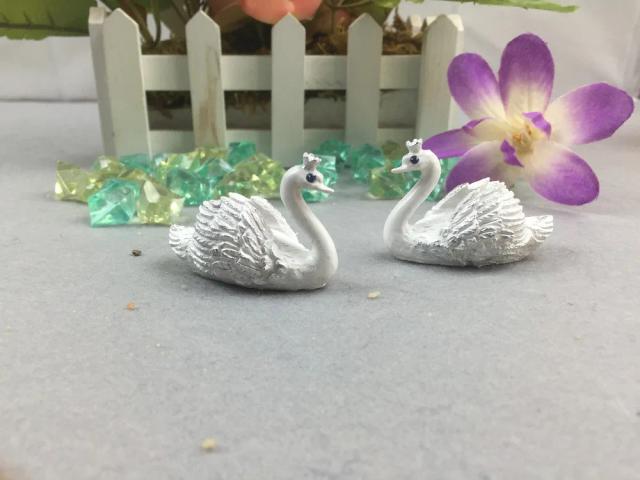 Cisne Branco Decorativo com Coroa - Conjunto para Casamento e Festa, 10 Peças com Porta Cartão