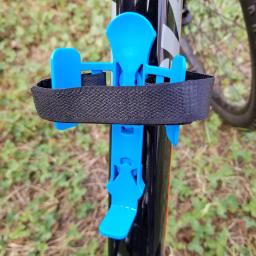 Porta-garrafas de água ajustável para mountain bike, 4 cores, mtb, road bike, bmx - Image 1