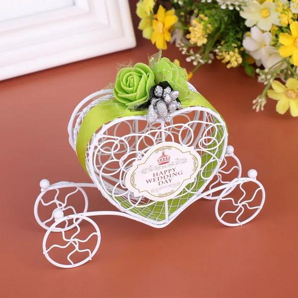 Caixa de Doces Vazadas para Transporte e Decoração de Casamentos - Ideal como Presente de Chocolate e Suporte para Festas - 1 Peça