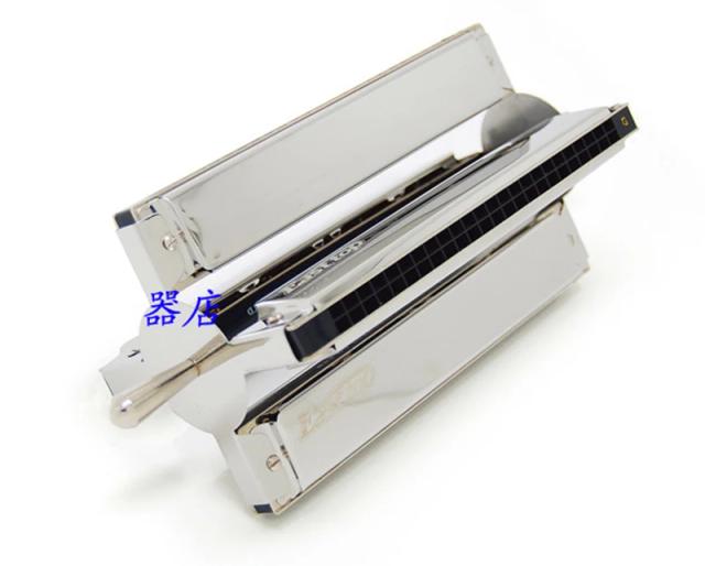 Gaita Tremolo Sênior T24-4S Easttop com 24 Buracos e 4 Tons: C, D, F, G - Instrumento Musical Versátil