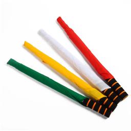 Bandeira de arbitragem esportiva, finalização de competição com bandeira de futebol - Image 2