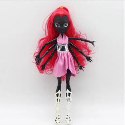 1 pçs de alta qualidade fasion monstro bonecas dráculaura/clawdeen lobo/Frankie Stein/preto wydowna aranha corpo móvel meninas brinquedos - Image 3