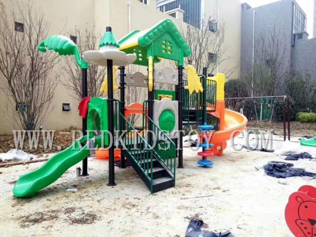 Playground Infantil Aprovado com Engrenagens para Jardins de Infância