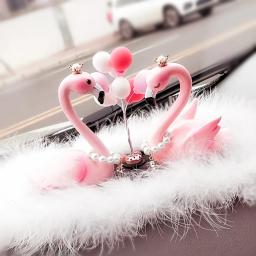 Enfeite de flamingo para carro, bonecas de brinquedo, decoração fofa, balão para interior de automóvel, acessórios de painel, lindos presentes para mulheres - Image 1