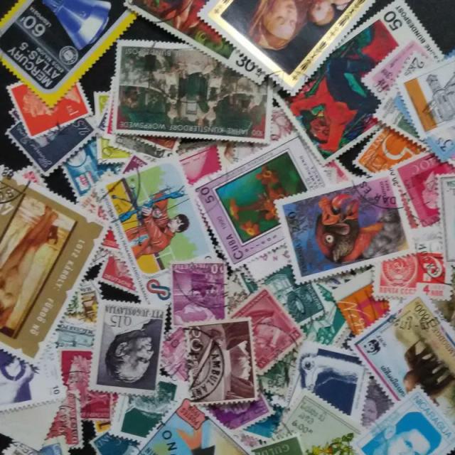 Selos Postais de Todo o Mundo: 100 PCS/Lote com Marcas Postais para Colecionadores