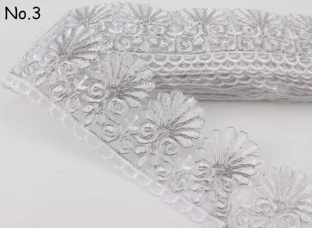 Fita de Renda Bordada Branca para Decoração de Luxo em Toalhas de Mesa e Projetos DIY em Casa