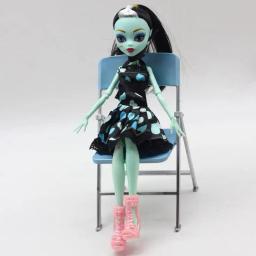 1 pçs de alta qualidade fasion monstro bonecas dráculaura/clawdeen lobo/Frankie Stein/preto wydowna aranha corpo móvel meninas brinquedos - Image 4