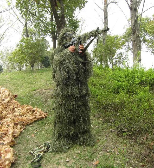 Terno Ghillie 3D Universal Ajustável para Camuflagem na Floresta - Ideal para Caça e Táticas Militares