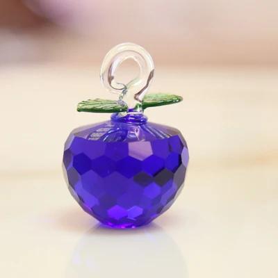Figurinhas Coloridas de Maçã de Cristal: Arte em Vidro para Decoração, Presentes e Coleção