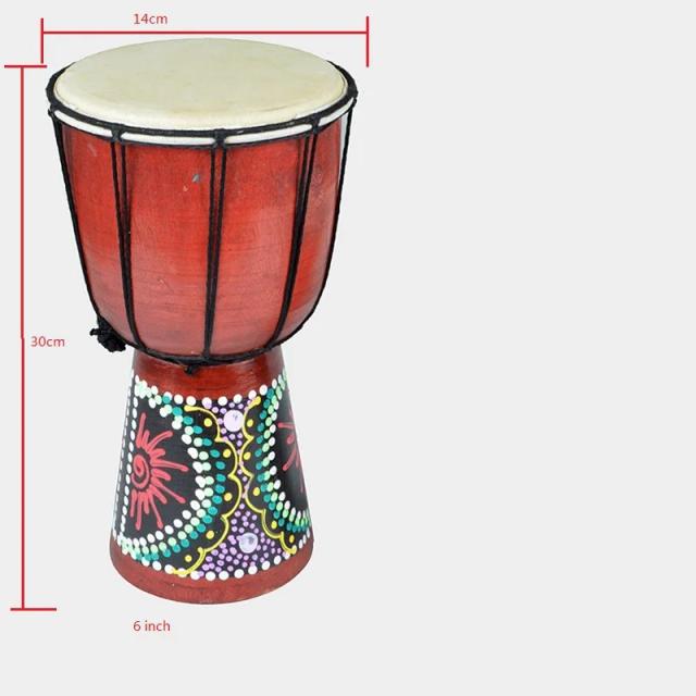 Djembe Africano Artesanal em Mogno com Cabeça de Pele de Cabra e Design Exclusivo