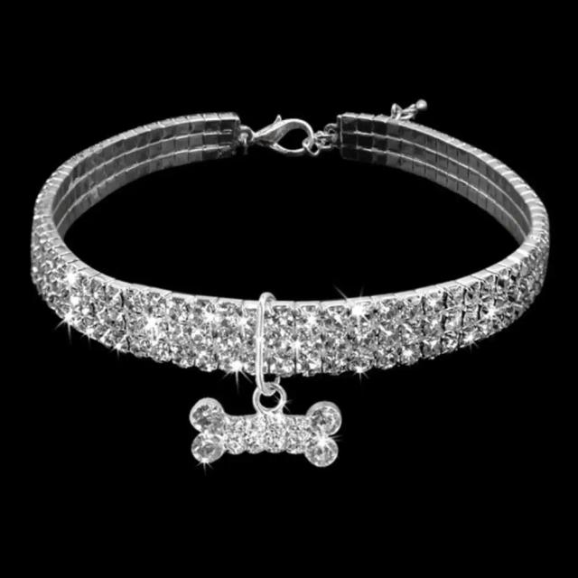 Colar de Strass Brilhante em Formato de Diamante para Cães: A Jóia Perfeita para Todas as Estações